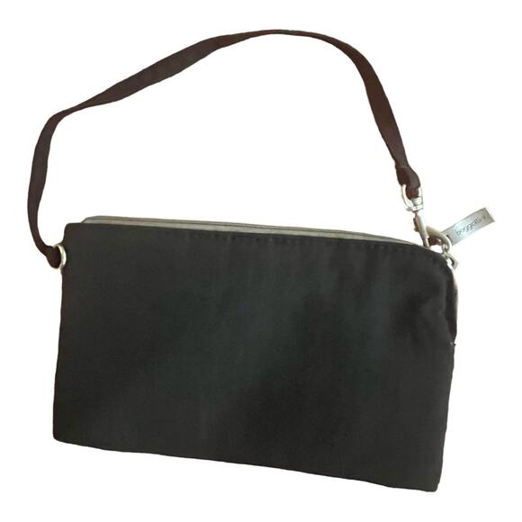 Baggallini  Black 3 Card Slot Small Wristlet - Picture 2 of 4